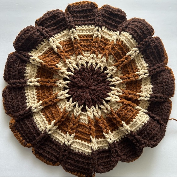 Sold Set of 2 Vintage knit decorative pillow cases - Picture 2 of 9